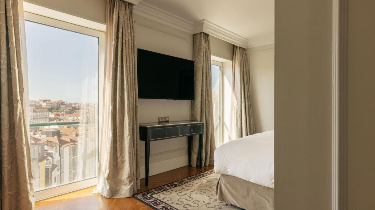 Uma cama ou camas num quarto em InterContinental Porto - Palacio das Cardosas by IHG