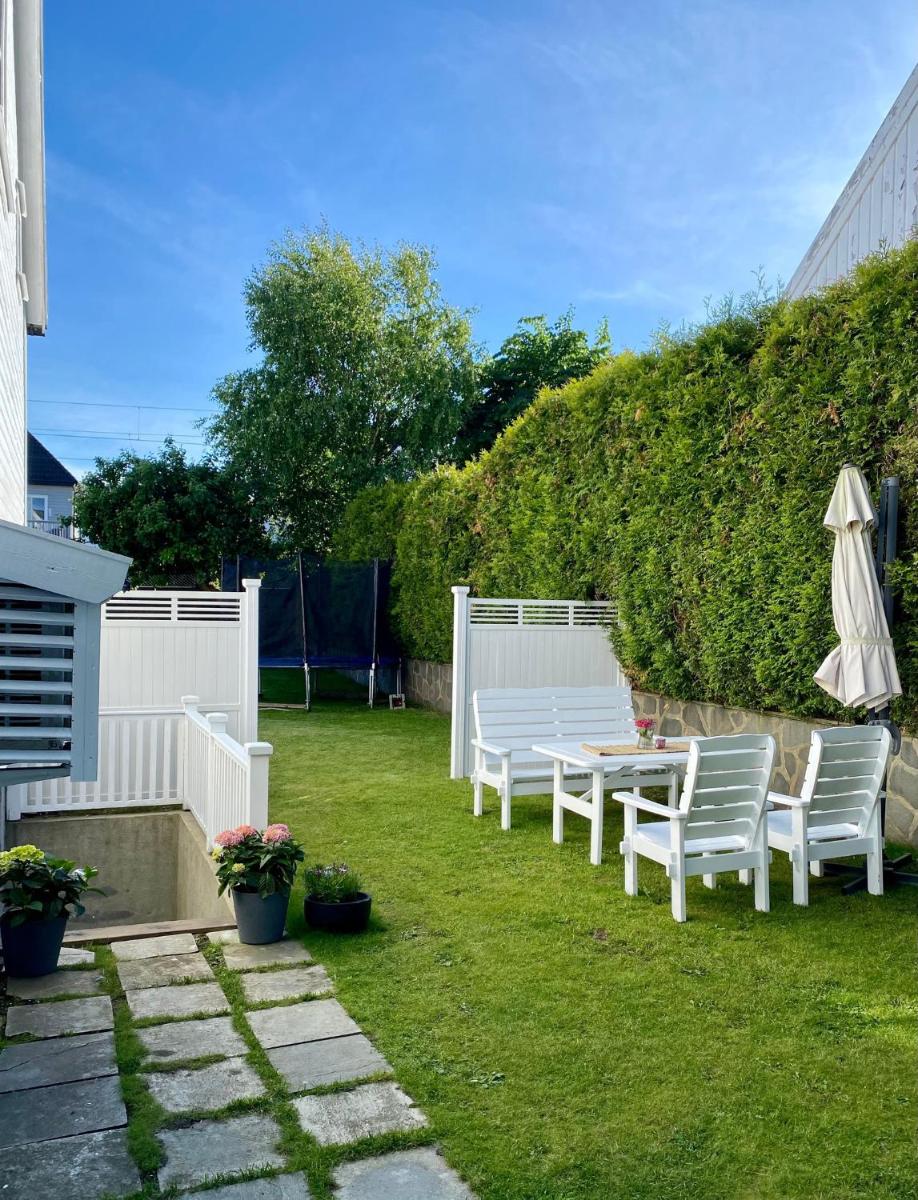 Suitetrails - Down town apartment with outside area in villa