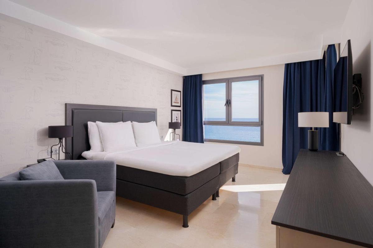 Cama o camas de una habitación en Radisson Blu Resort Gran Canaria