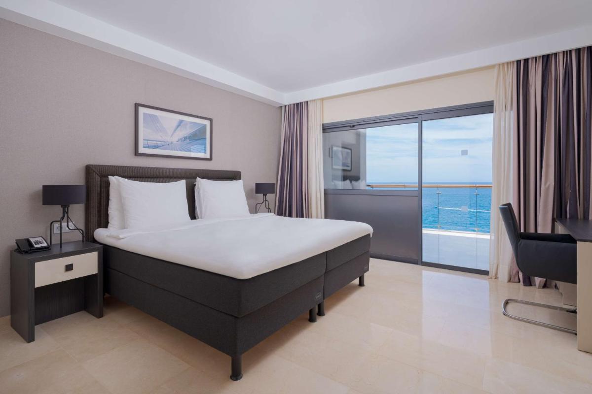 Cama o camas de una habitación en Radisson Blu Resort Gran Canaria