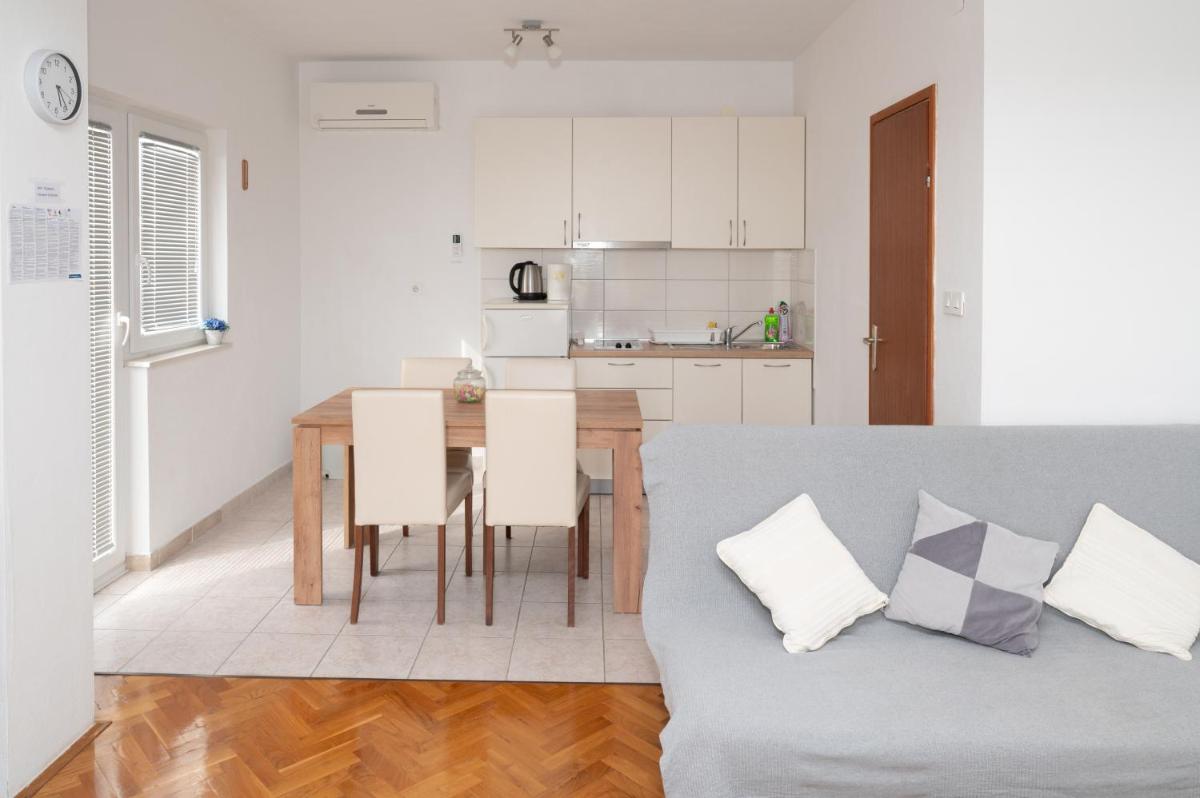 Apartment Matic Sonkovic - Housity