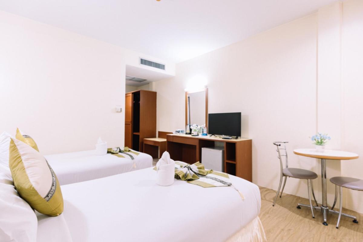 Chumphon Gardens Hotel - Housity
