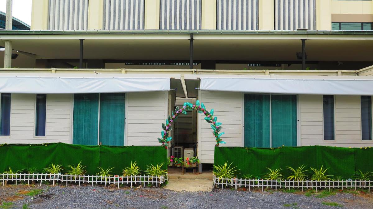 Pranot Apartment & Spa - Housity