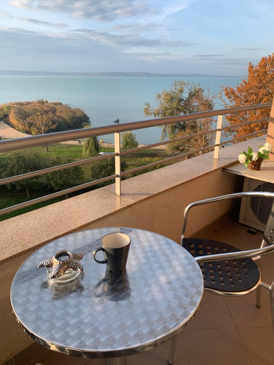 Club218 Holiday Apartman Siófok - Housity