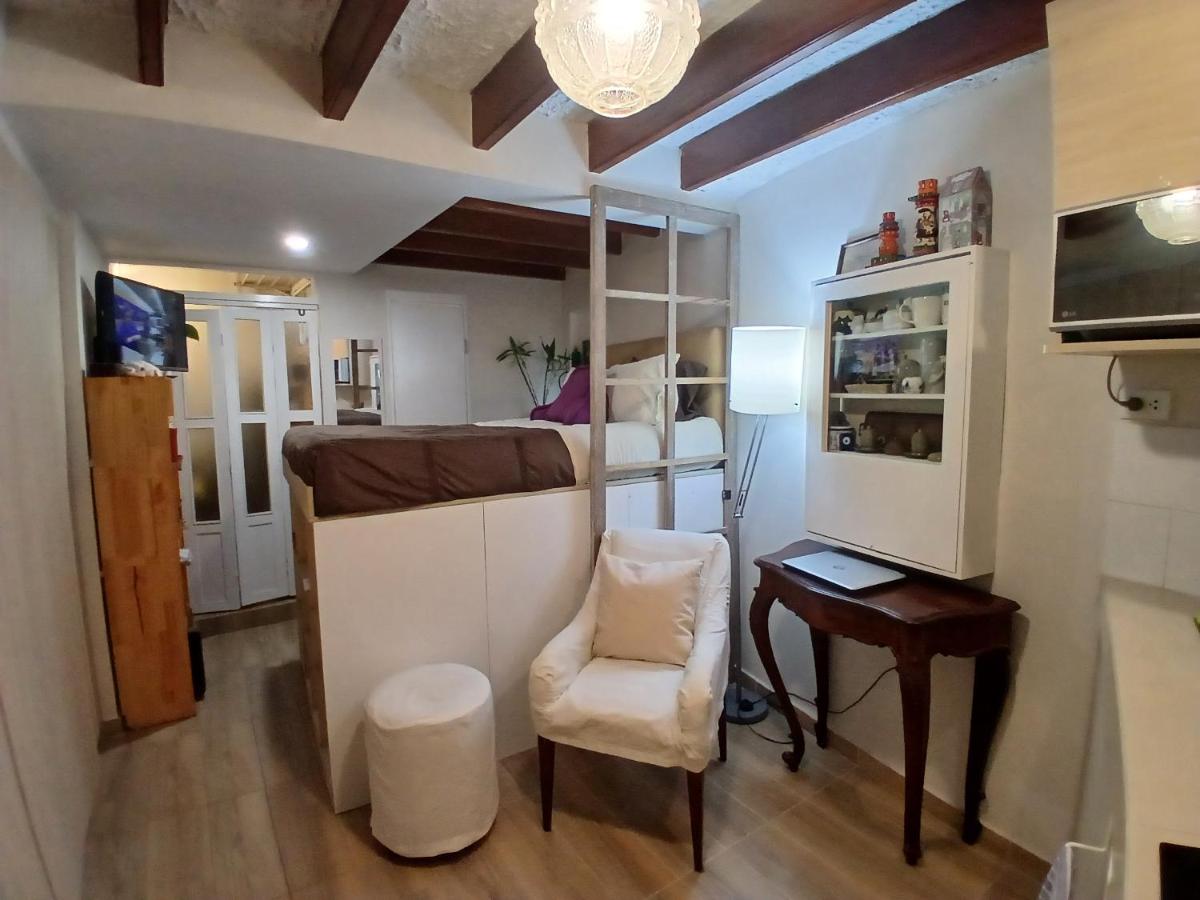 Central, cozy & self-contained petfriendly apartments in the heart of Miraflores - Housity