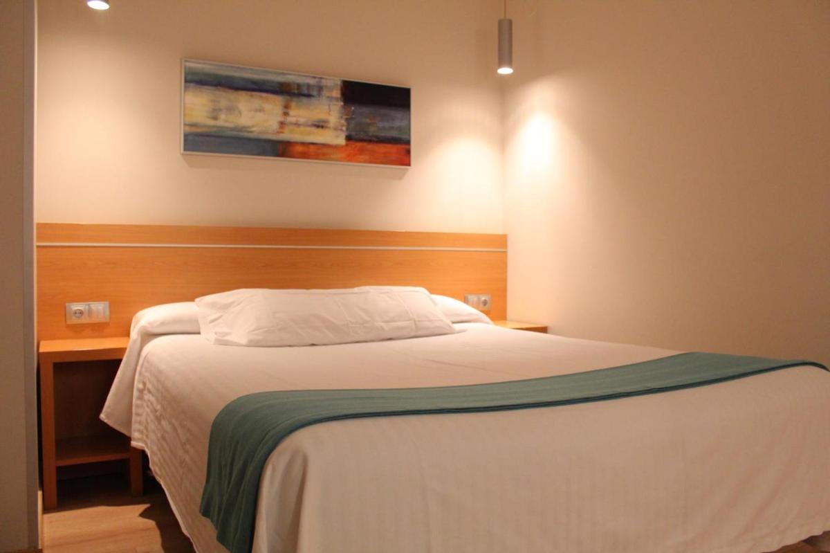 Hostal Aralar - Housity