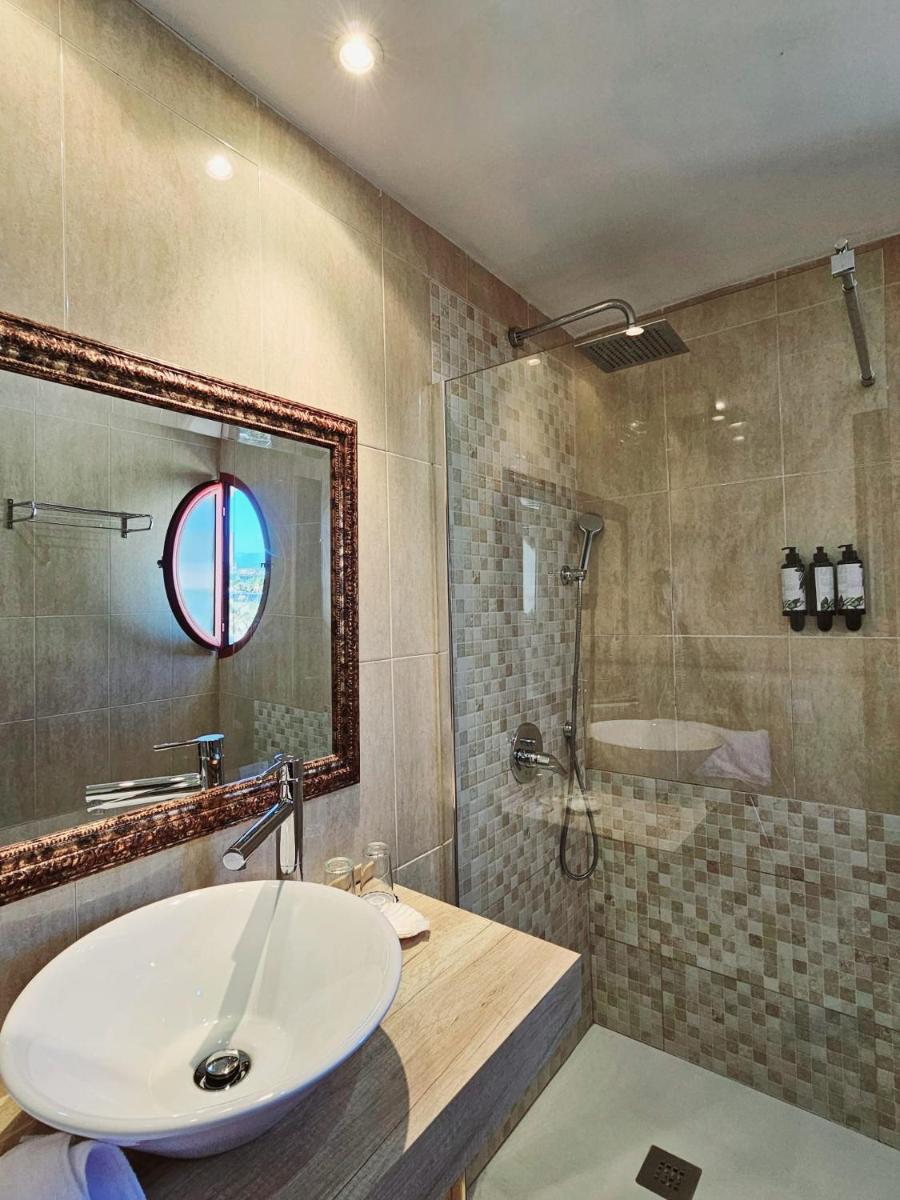 Un baño de Hotel Ciutat Jardi
