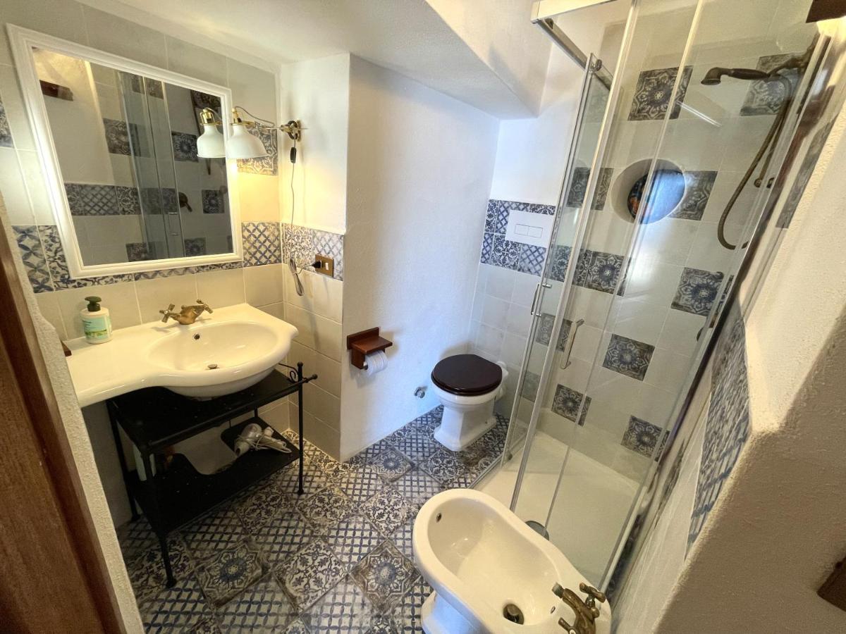 Il Balcone sul porto di Malfa - Housity