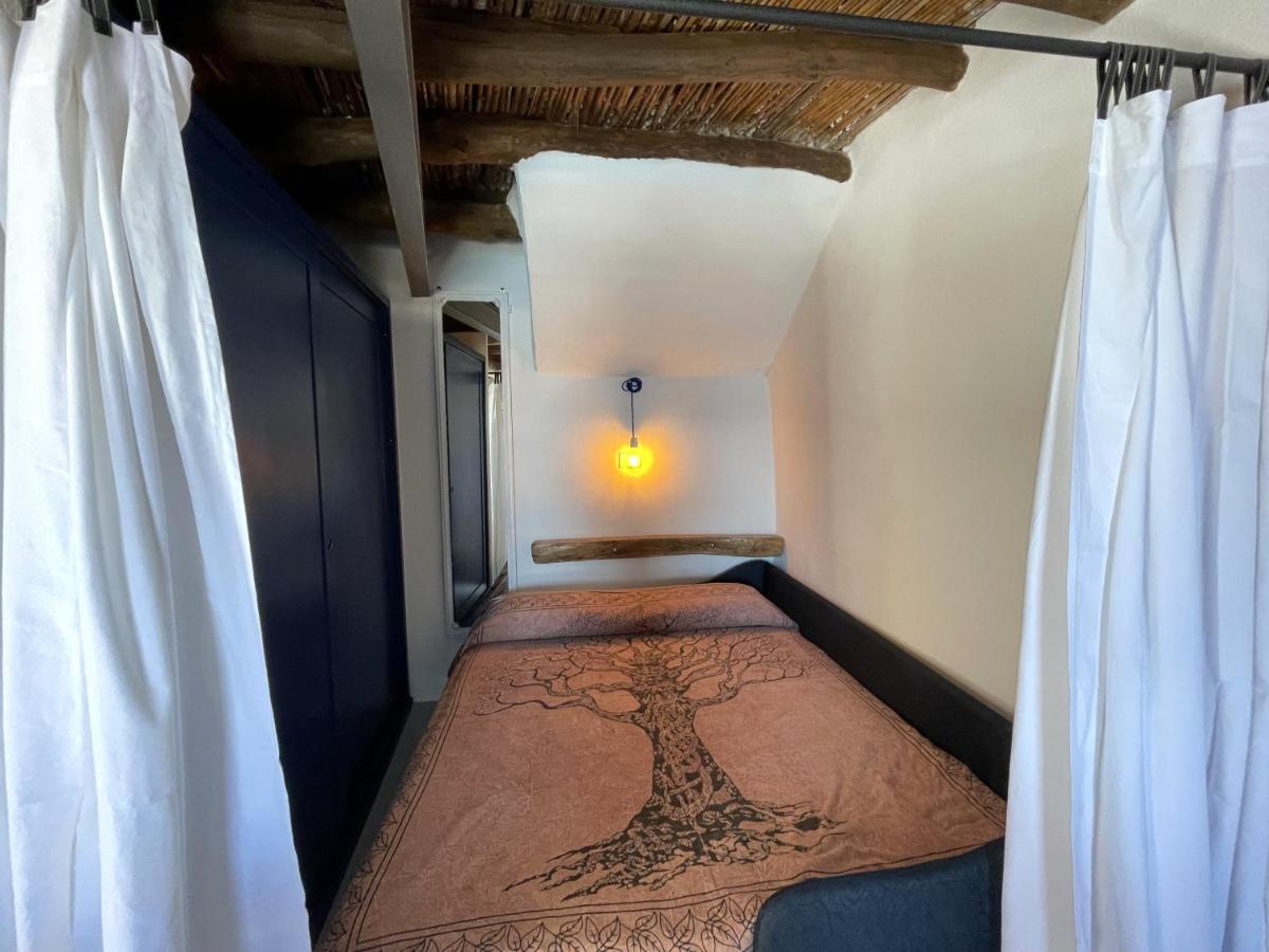 Il Balcone sul porto di Malfa - Housity