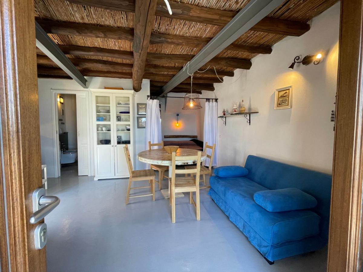 Il Balcone sul porto di Malfa - Housity