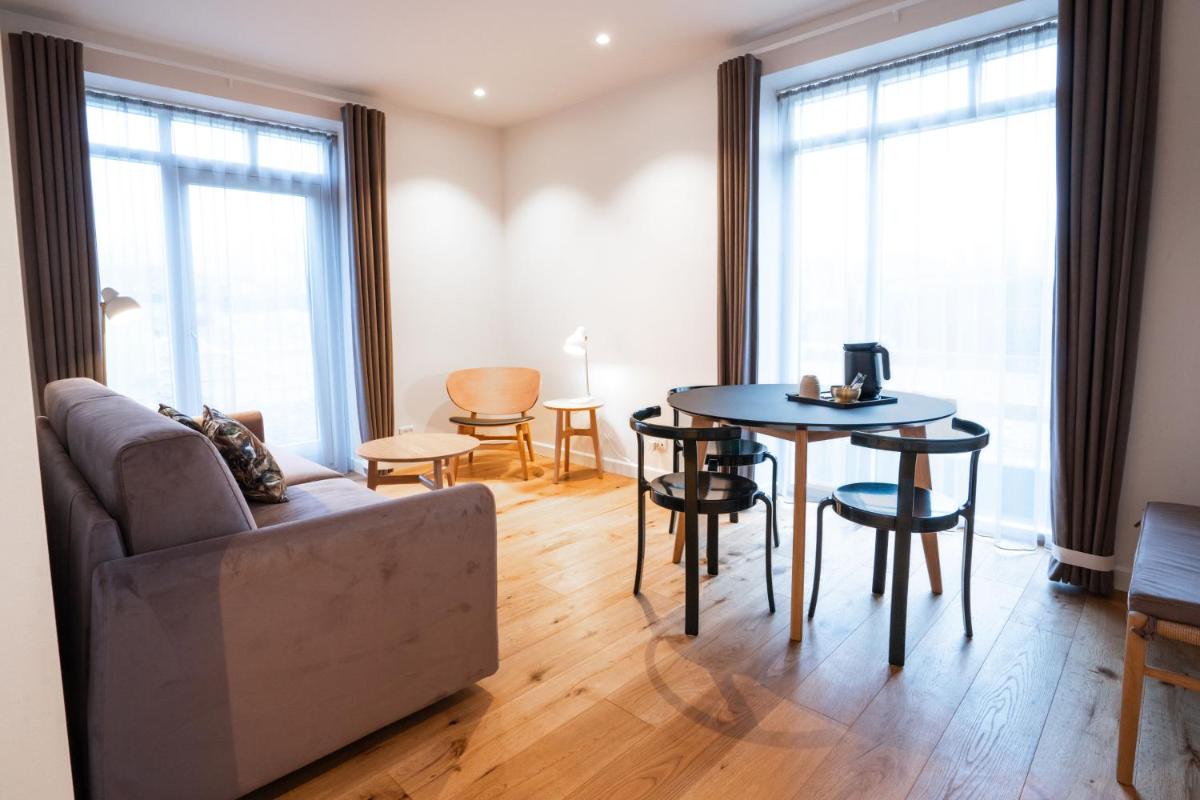 Sixtus Sinatur Hotel & Konference - Housity