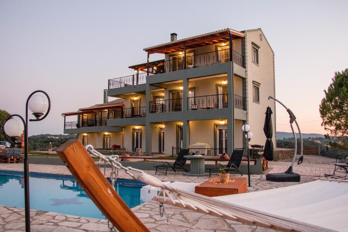 Suitetrails - Heaven House with pool