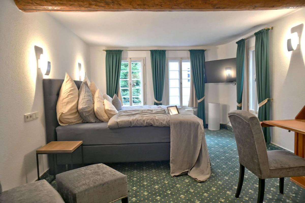 Hotel zum Löwen Herborn - Housity