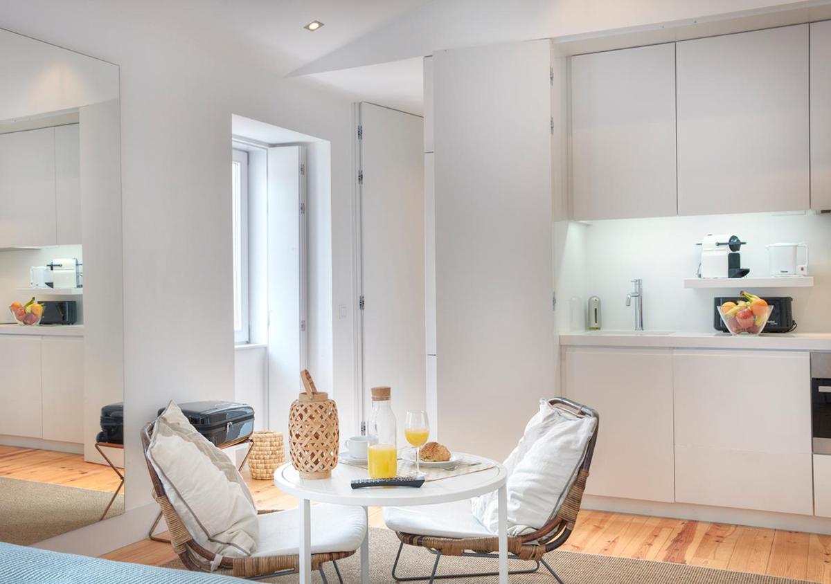 Canaan Lifestyle Apartments Lisbon Combro 77 2I by Get Your Stay - Housity