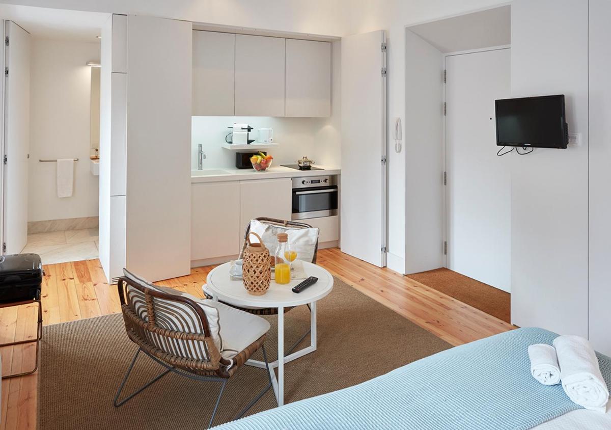 Canaan Lifestyle Apartments Lisbon Combro 77 2I by Get Your Stay - Housity