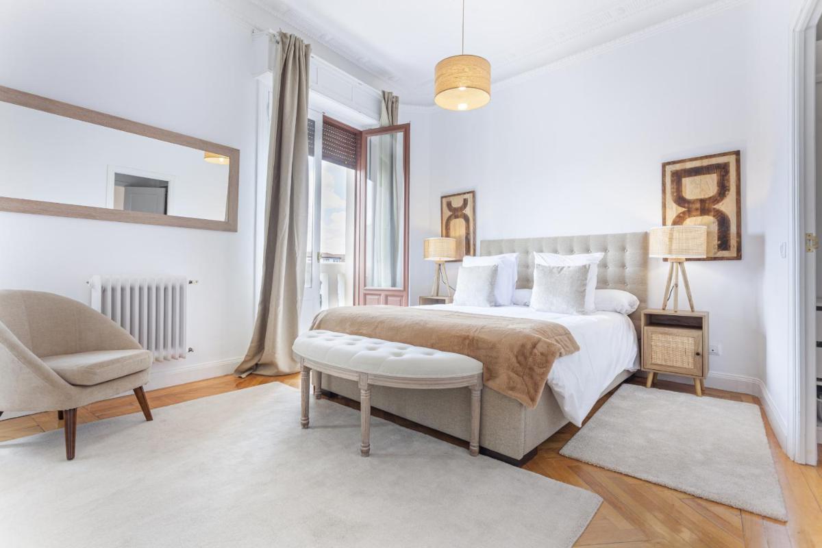 Apartamento Santa Ana Place en Madrid - Housity