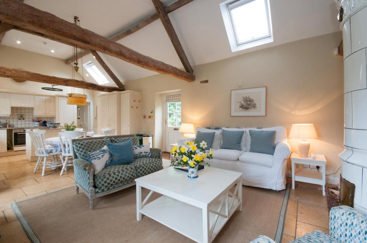 Shipton Cottage - Housity