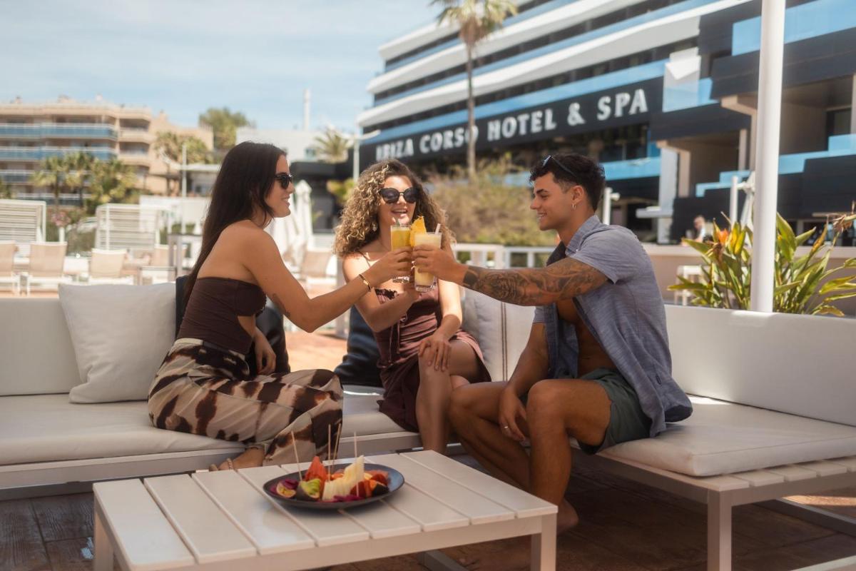 Clientes alojados en Ibiza Corso Hotel & Spa