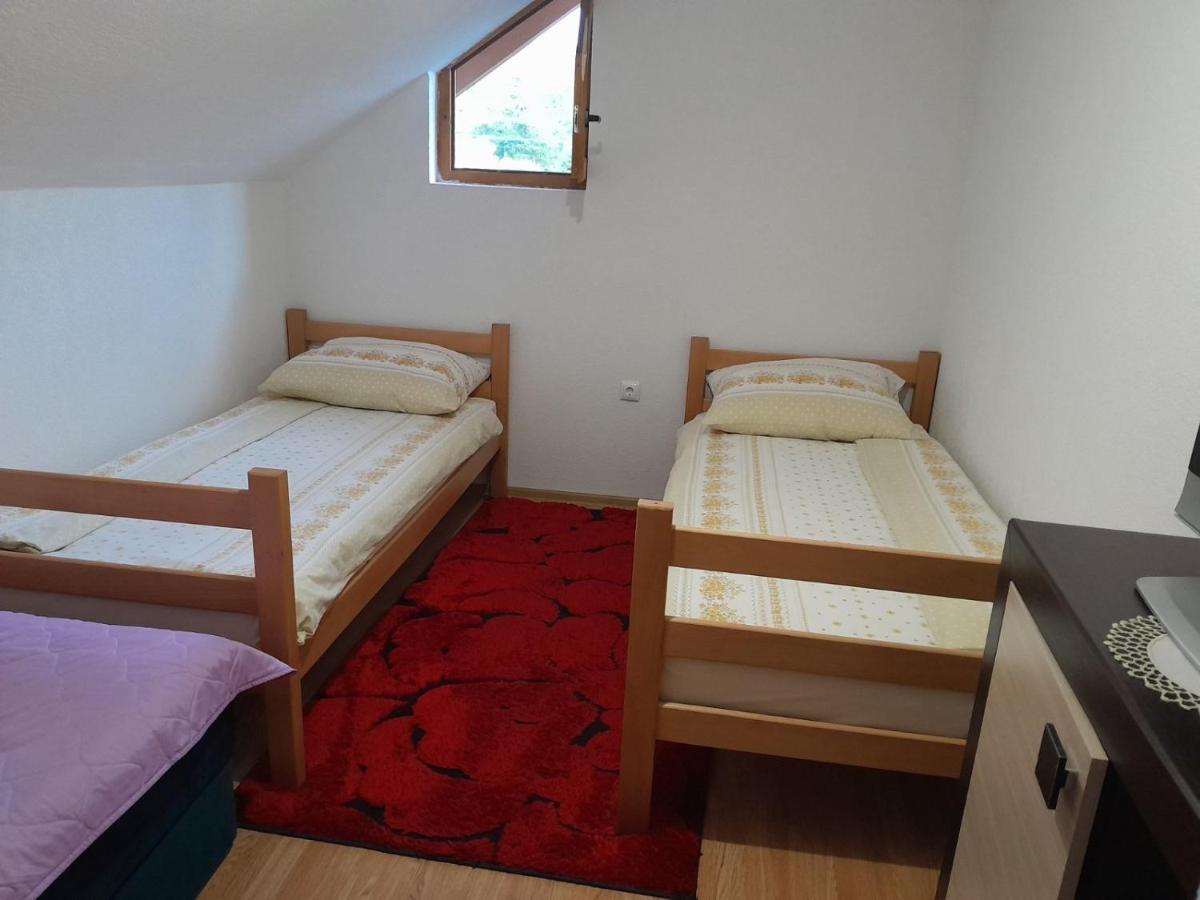 Vikendica Twins - Housity