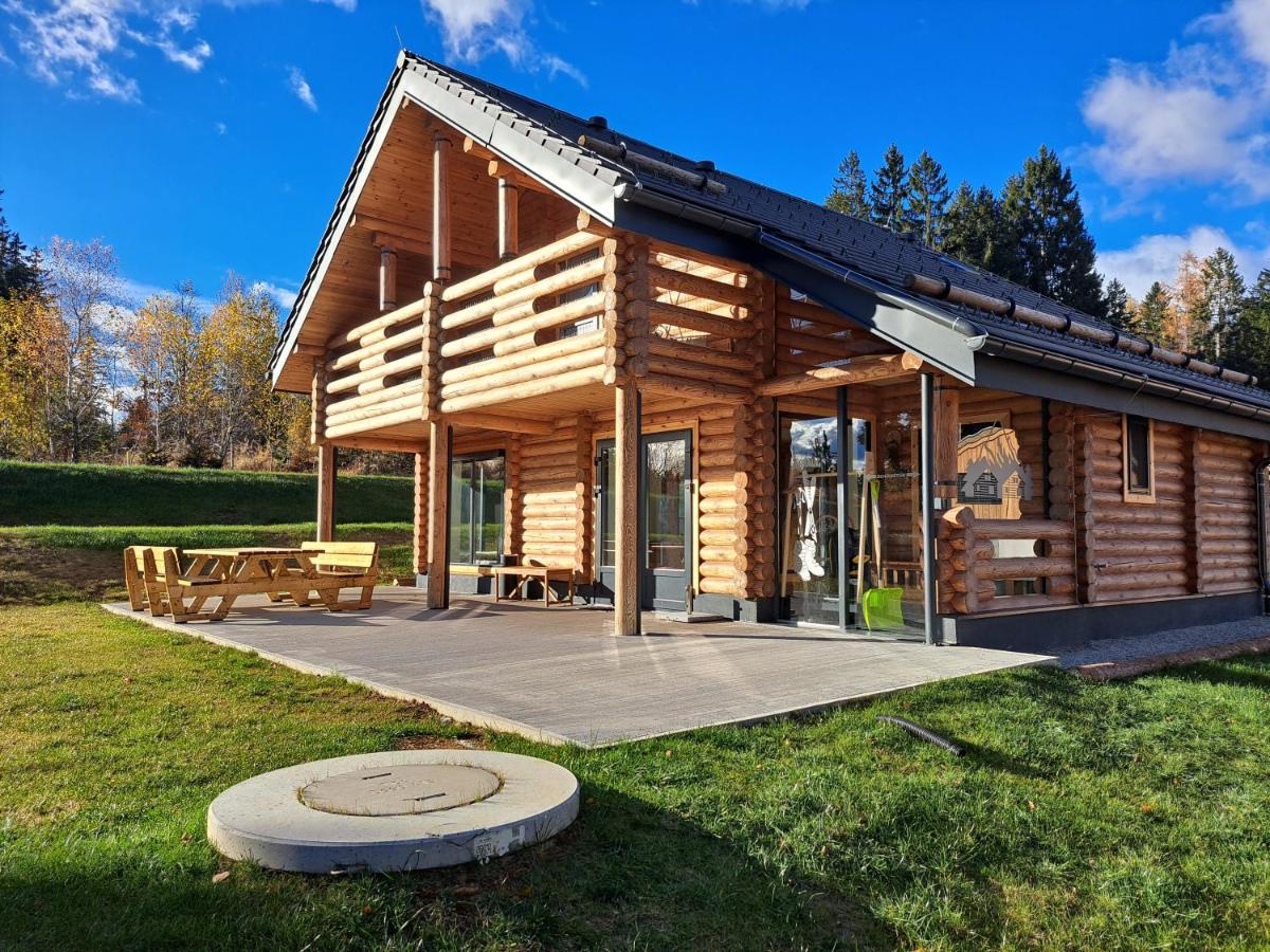 Pur Natur! Wandern und Skifahren - Trahütti Premium Lodges - Housity