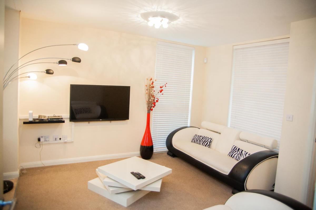 Athletes Way House - Housity