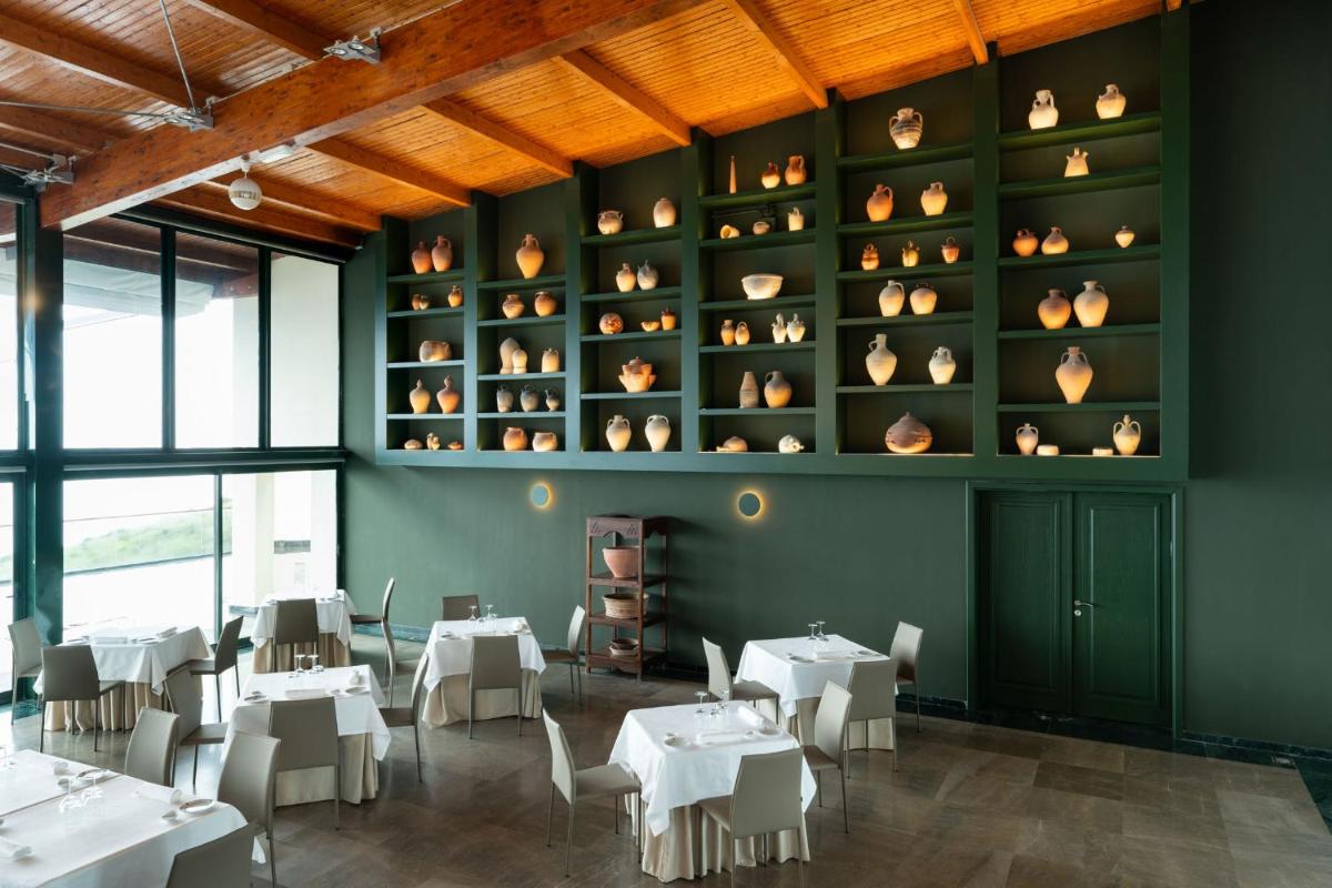 Un restaurante o sitio para comer en Parador de Cruz de Tejeda
