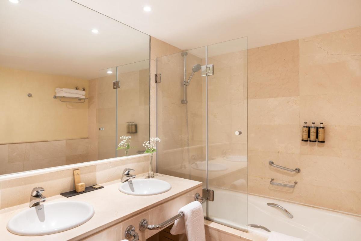Un baño de Parador de Cruz de Tejeda