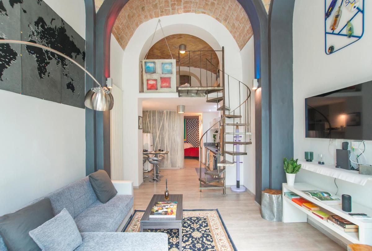 The Loft Gallery by Giulia - Housity