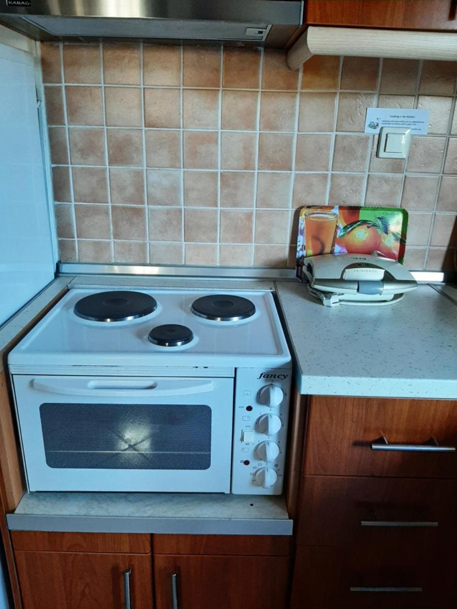 Studios Achileus 2 - Housity