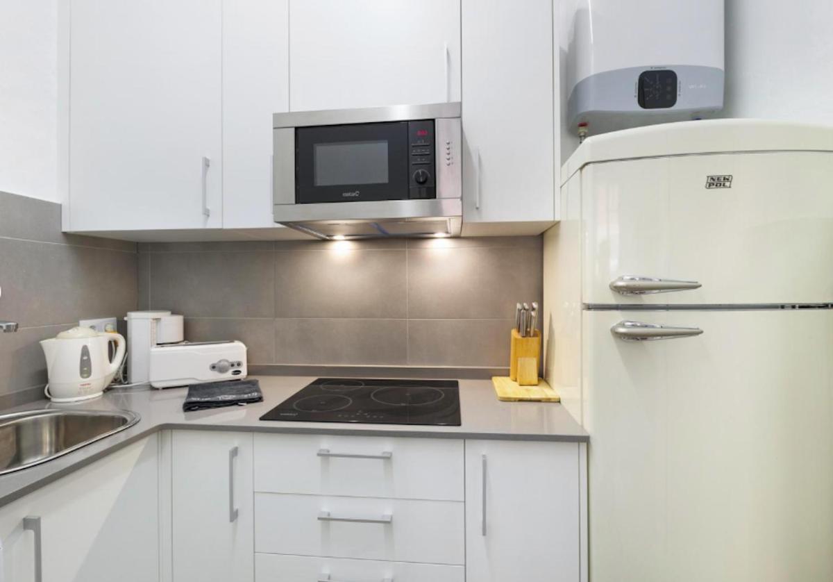 Great apartment in Sagrada Familia with Balcony - Housity