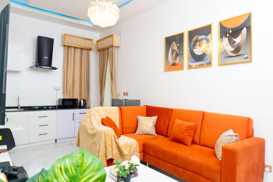 Suitetrails - Urban Retreat Luxury Shortlet Apartment Lekki Lagos
