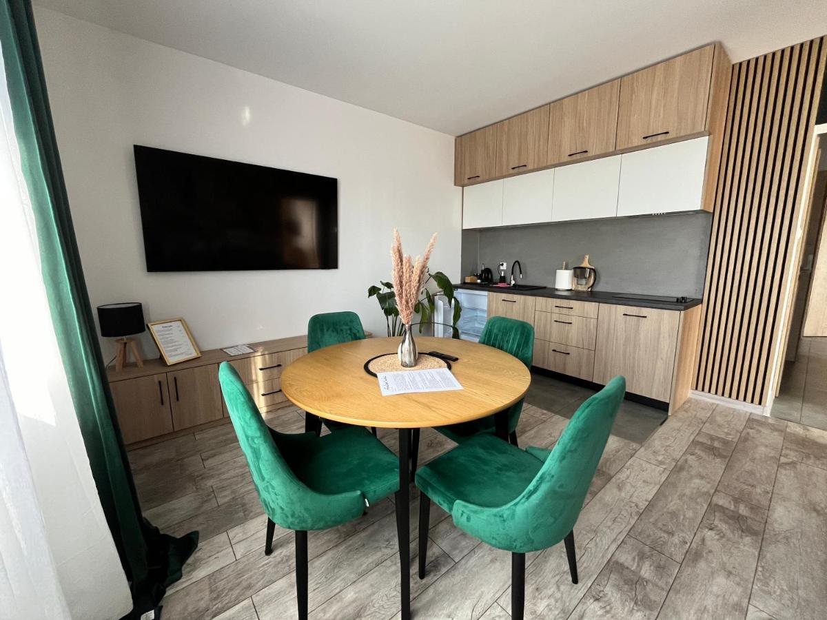 Pokoje i apartamenty Antonówka - Housity