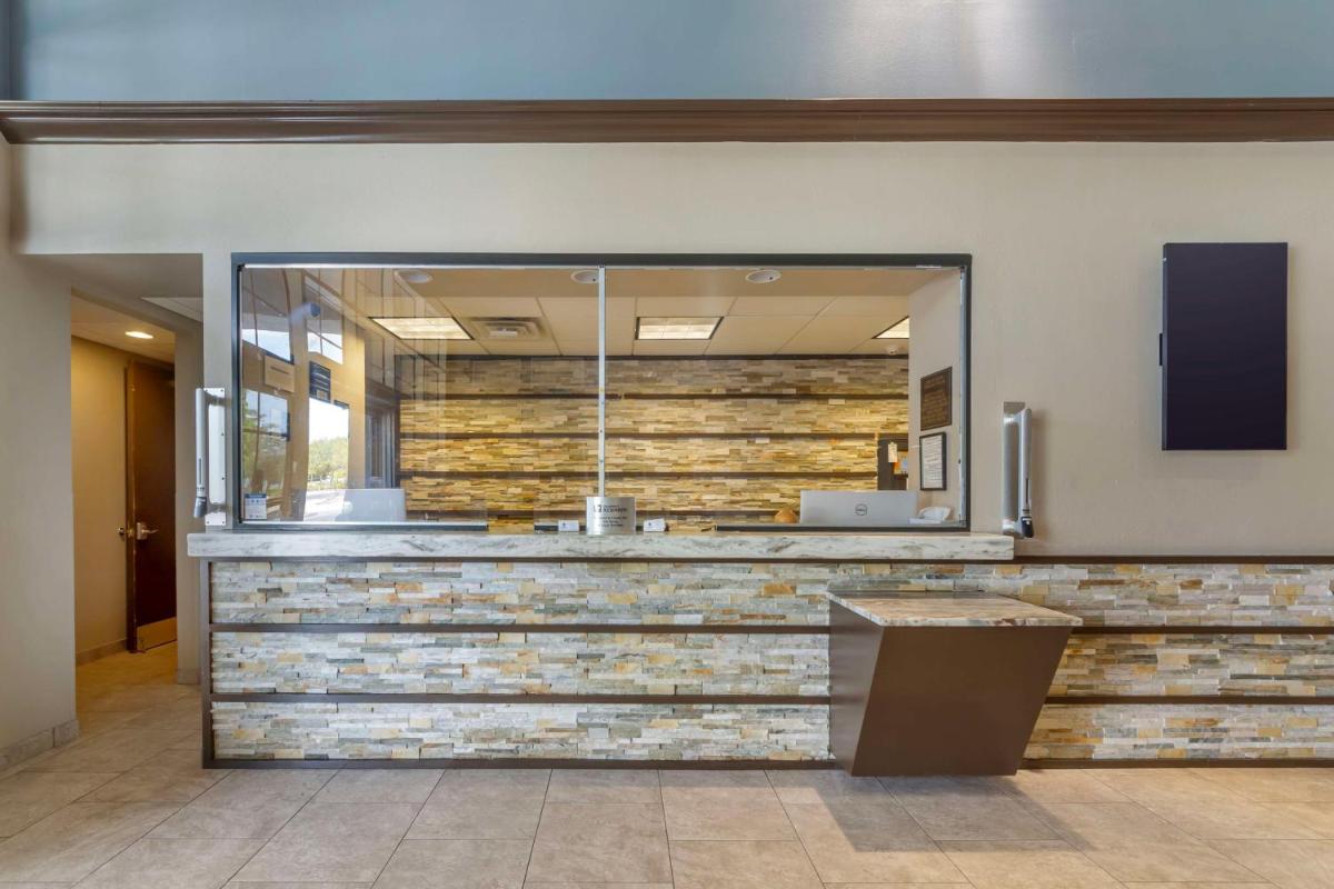 Best Western Naples Plaza Hotel - Housity