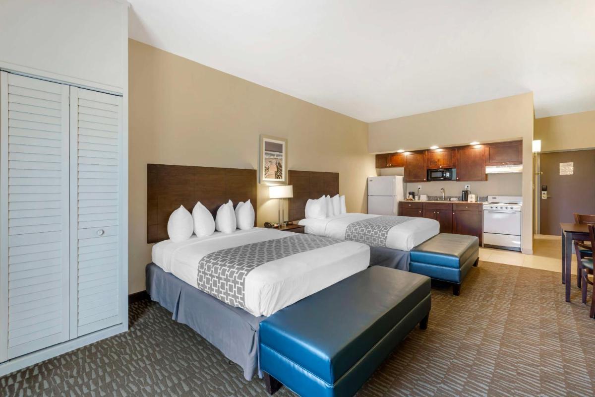 Best Western Naples Plaza Hotel - Housity