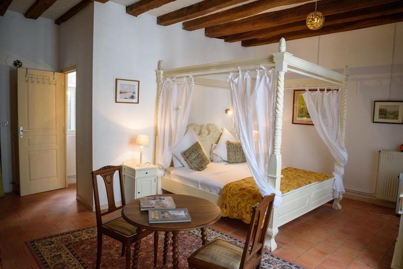 La Demeure Saint-Ours - Housity
