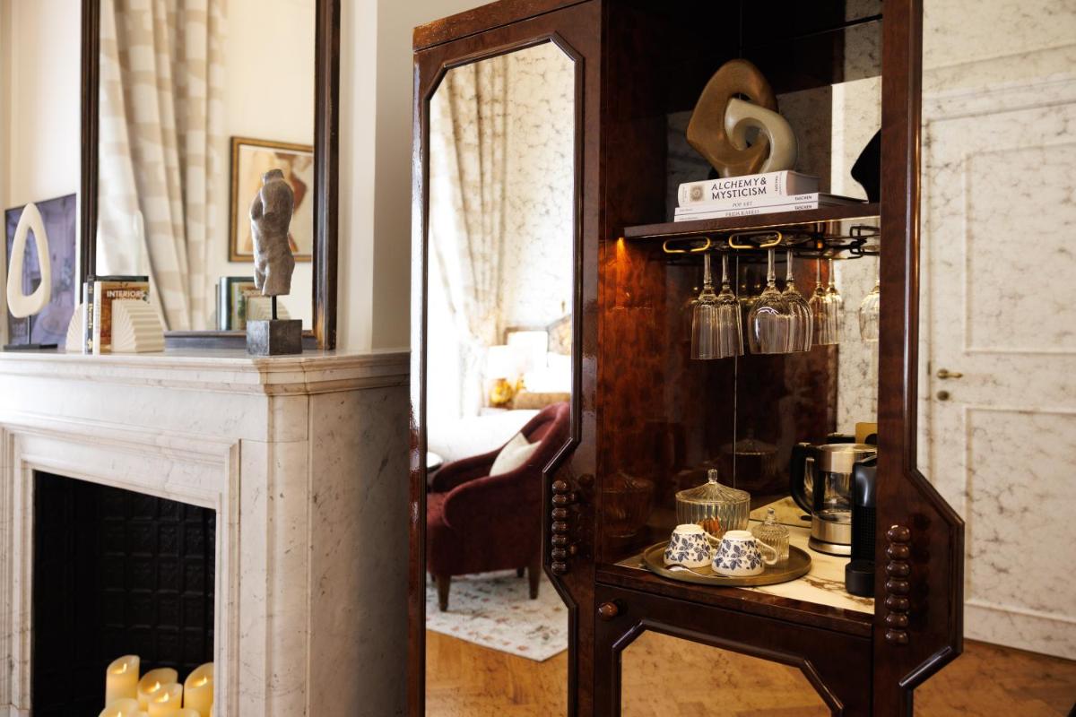 Hotel Fleur de Ville - Housity