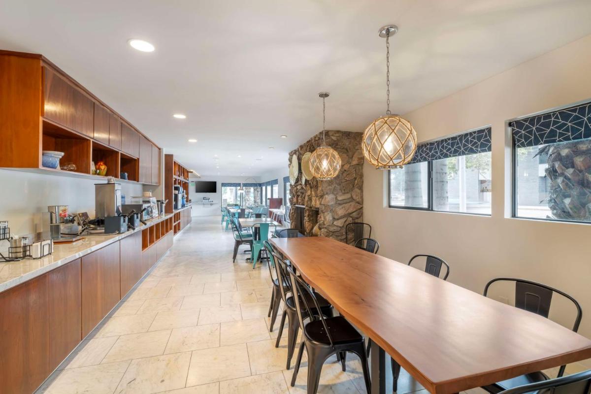 Best Western At Ventura Pier - Housity