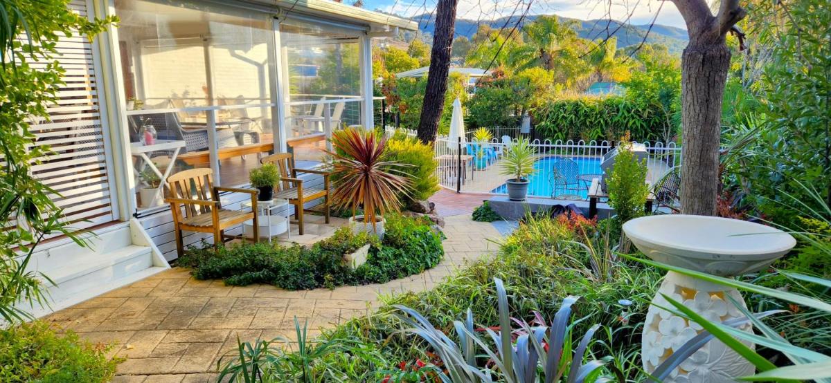270 On Church - Spacious Alfresco Area - Housity