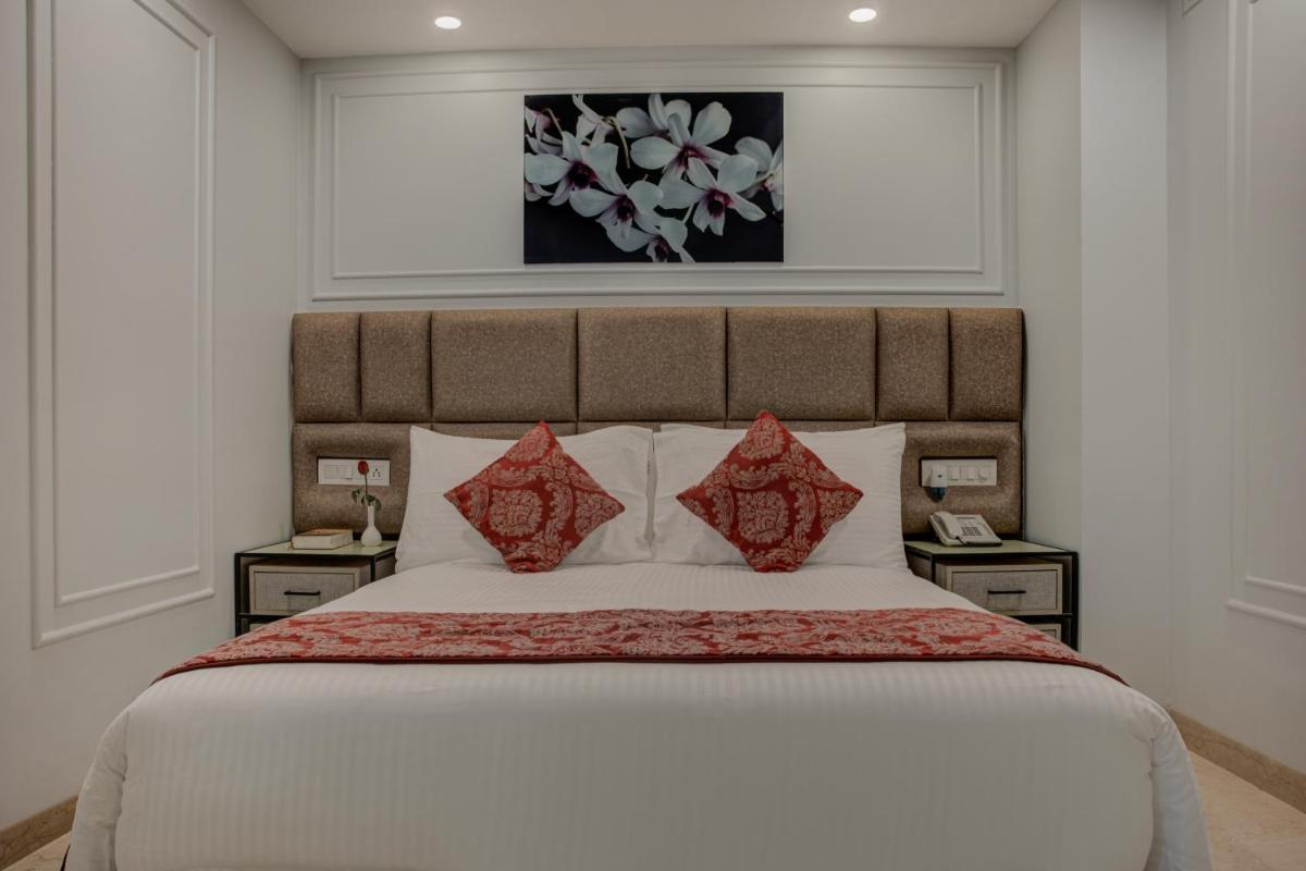 Iris Park Hotel New Delhi - Housity