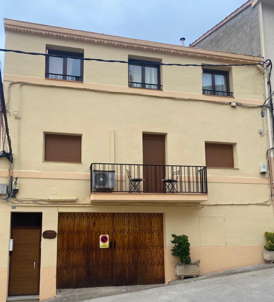 CAL PINTABOTES - Apartamento nuevo en Camarasa - Housity