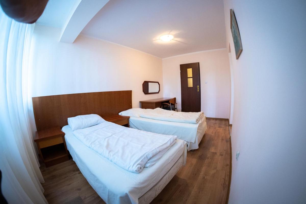 Przystań Lubniewice - Pokoje Gościnne - Housity