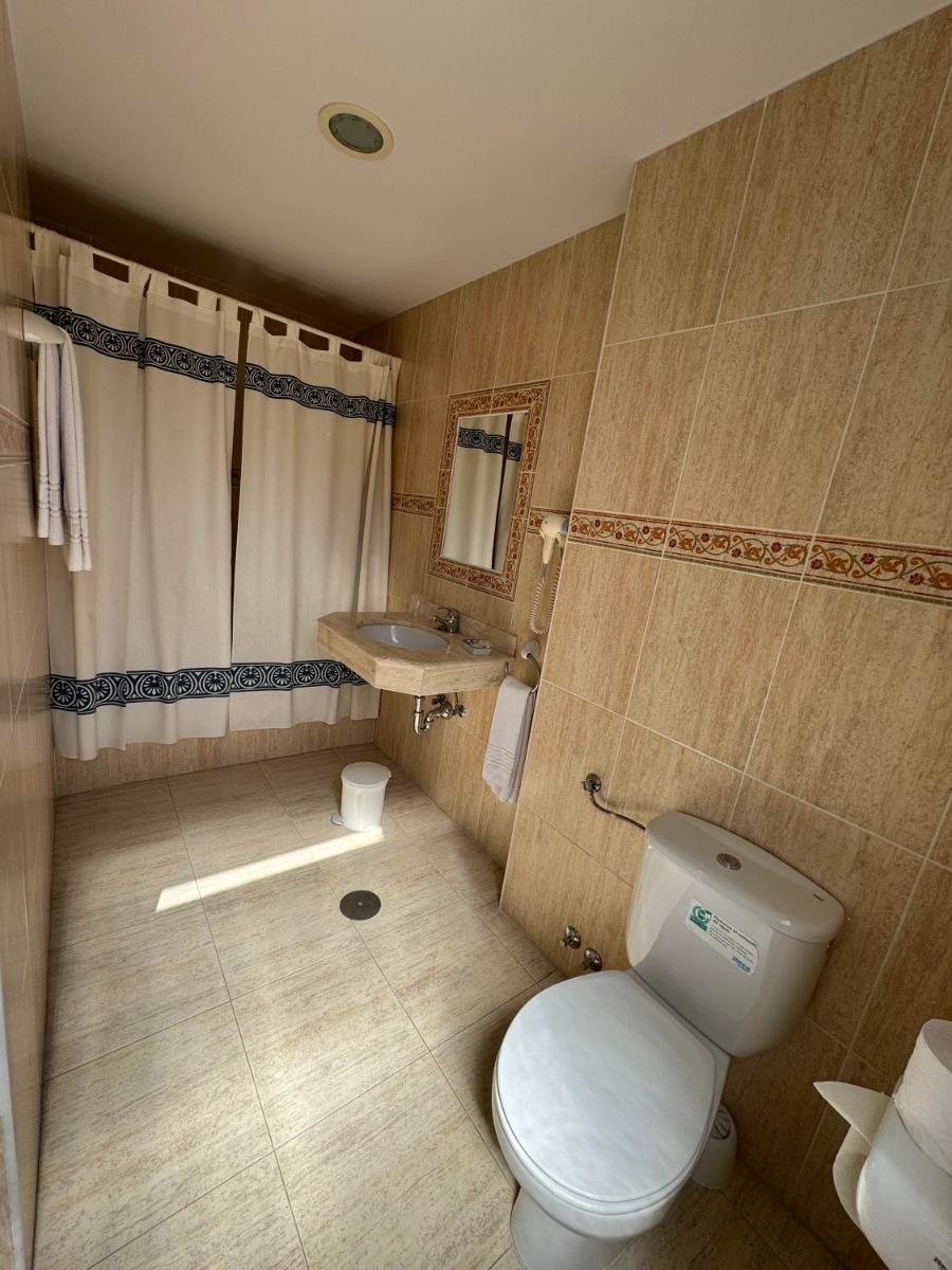 Hostal Joaquín - Housity