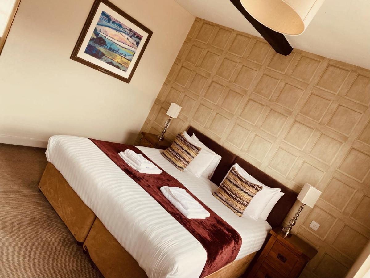 The Talbot Hotel - Housity