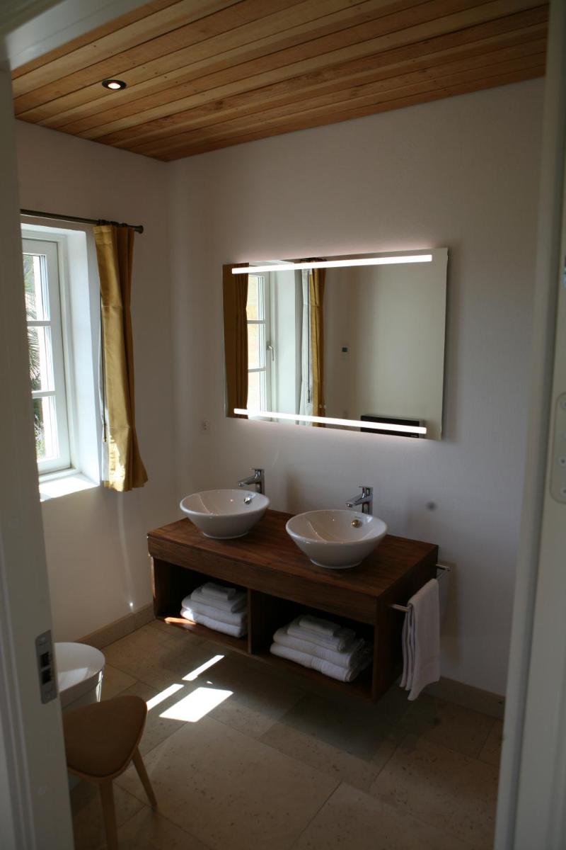 Photo de la galerie de l'établissement Château Lecusse - La Grande Roche - Hôtel, Spa, Boutique & Restaurant, à Broze