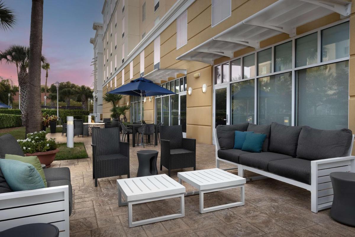 Hampton Inn & Suites Orlando North Altamonte Springs - Housity