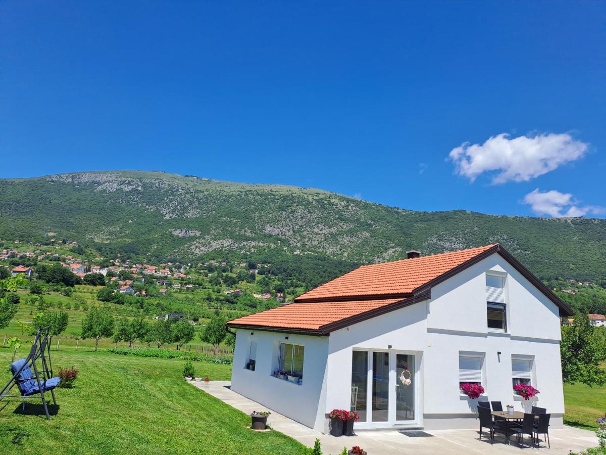 Vikendica Bruše - Housity
