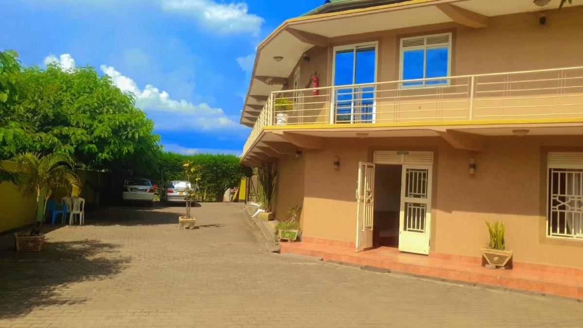 Snow view hotel kasese - Housity