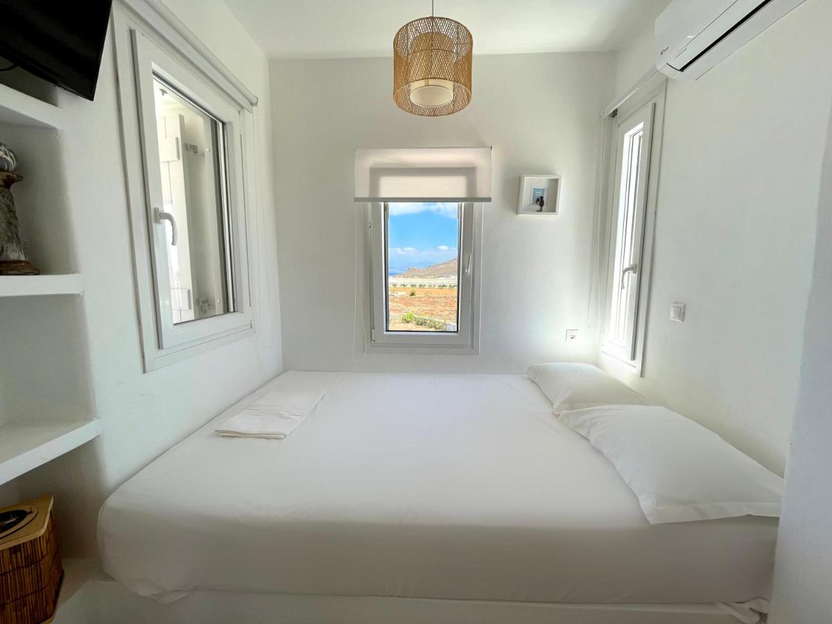Quiet 3-bedroom sea view house with shared pool - Housity