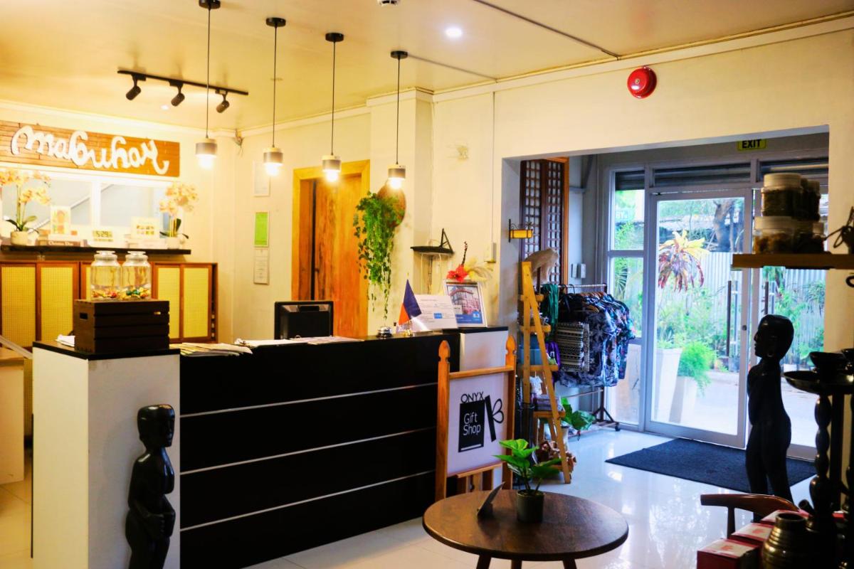 ONYX B&B Bed and Breakfast - Housity