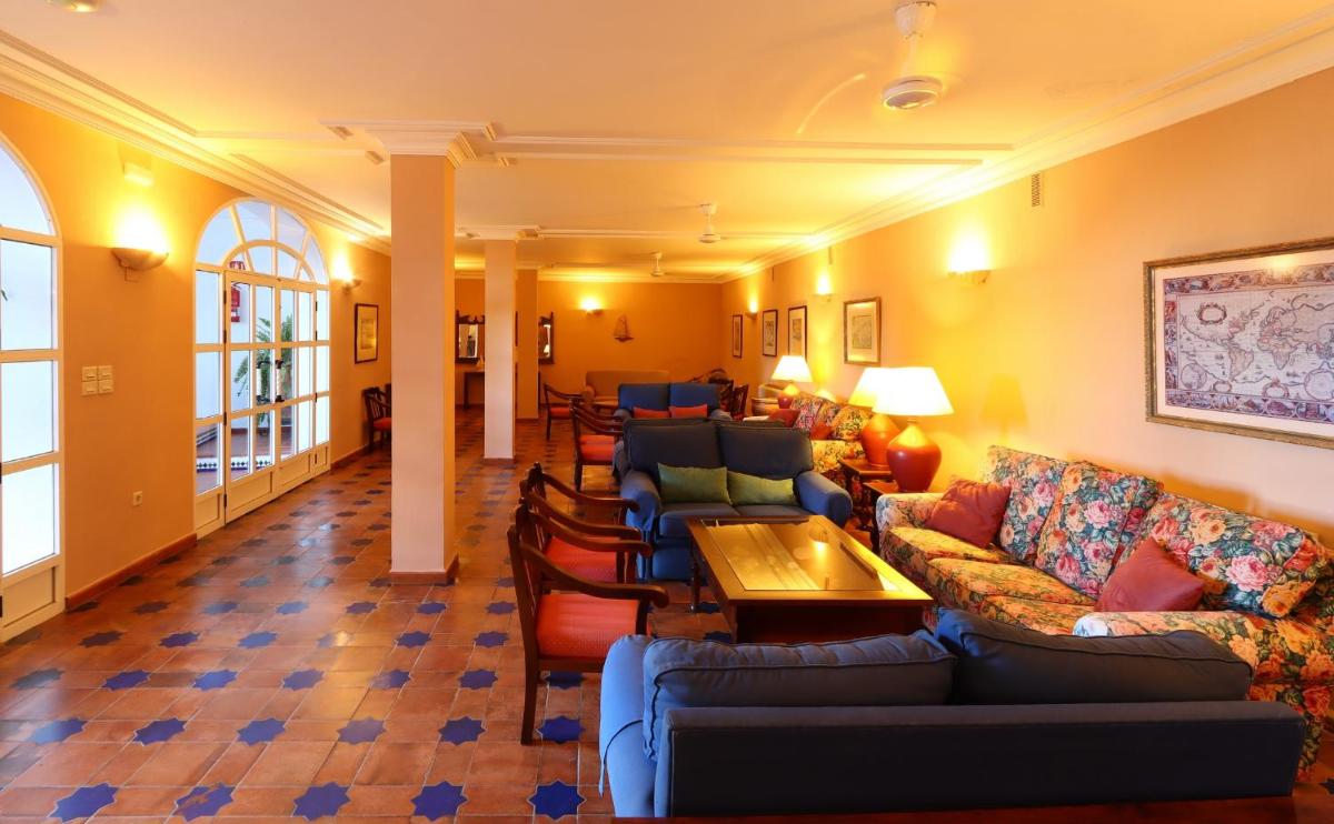 Zona de estar de Hotel Varinia Serena - Balneario de Alange